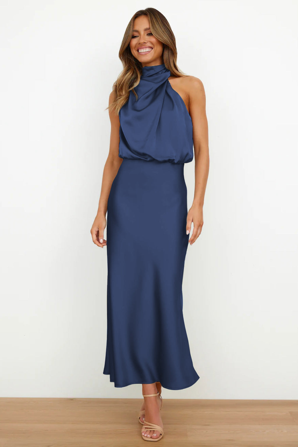N&B™ Lydia™  | Lang kjole med halterneck