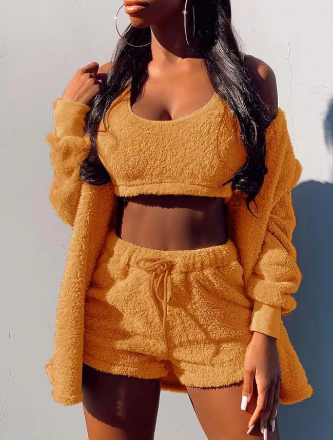 N&B PLUSH™ | WOMAN SET