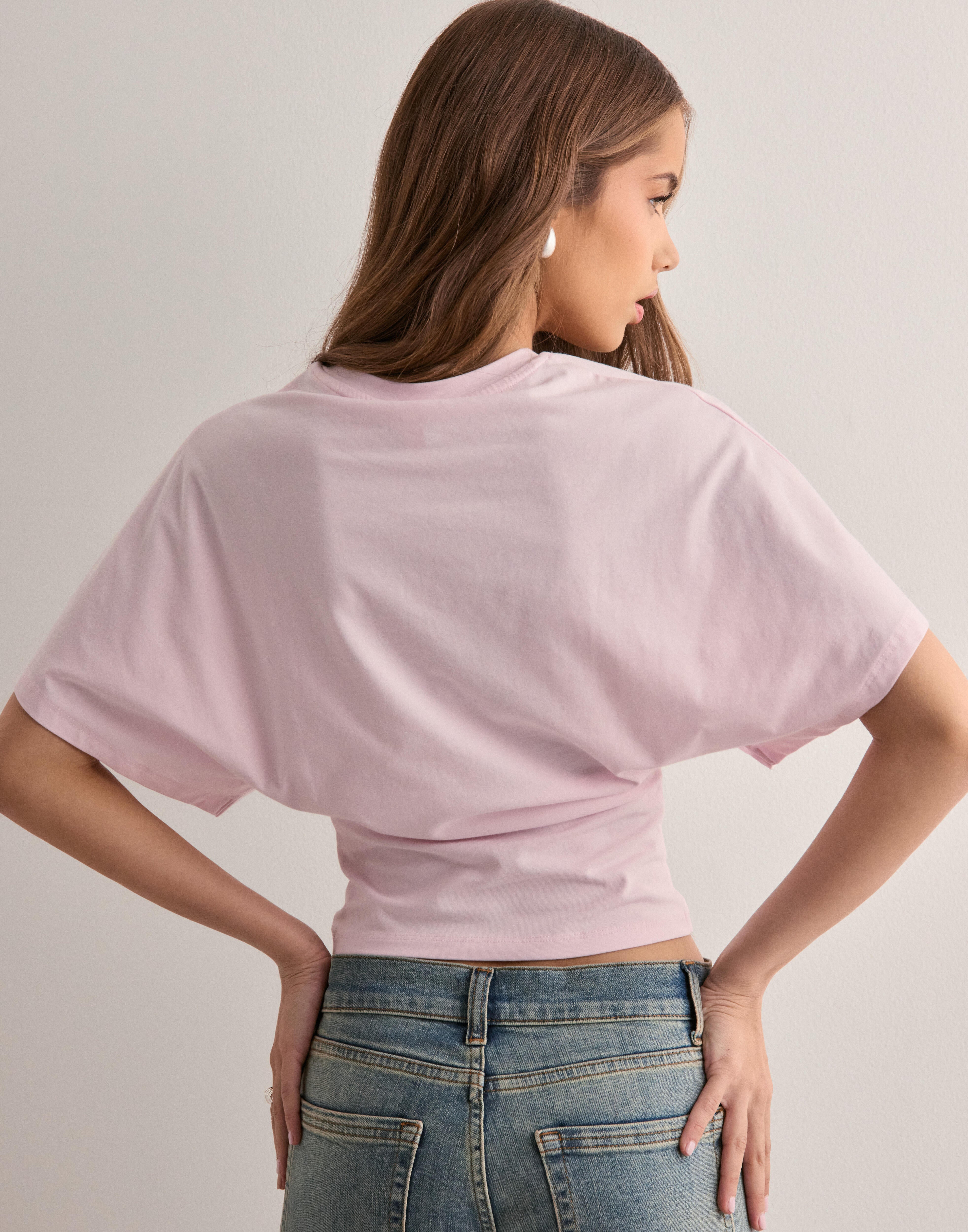 N&B MURIEL™ | WIDE SLEEVE ICON TEE